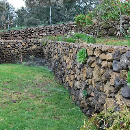 Home2book Volcano Views Eco-house El Tanque