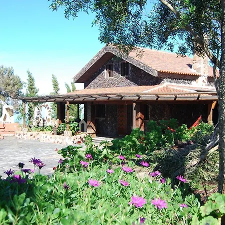Home2book Volcano Views Eco-house